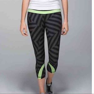 lululemon run inspire crops sz 8. Australia exclusive.